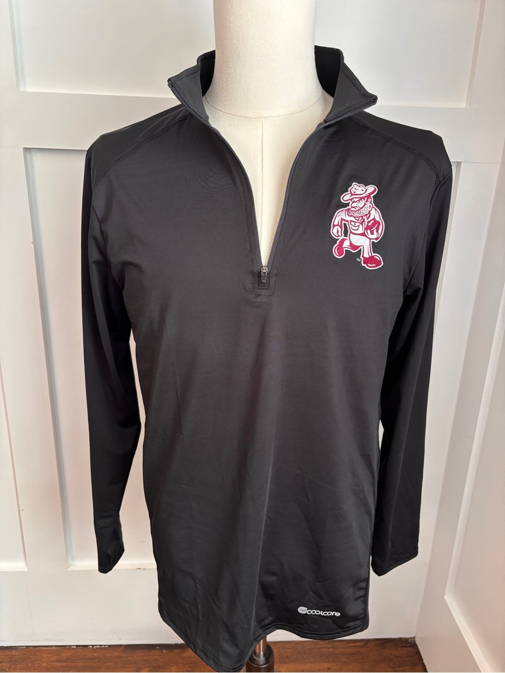 Unisex Adult Black Quarter-Zip Holloway Coolcore Pullover with Red Ol Sarge Logo